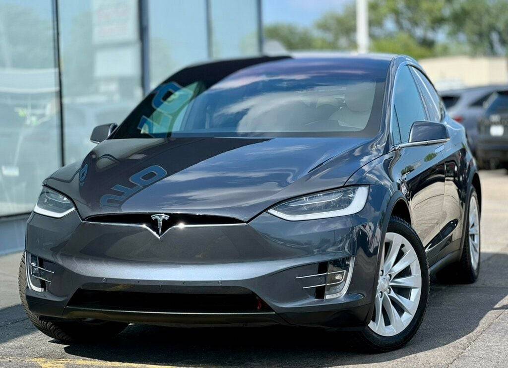 2016 Tesla Model X 60D — SUV — 41,142 mi — Waukegan, IL