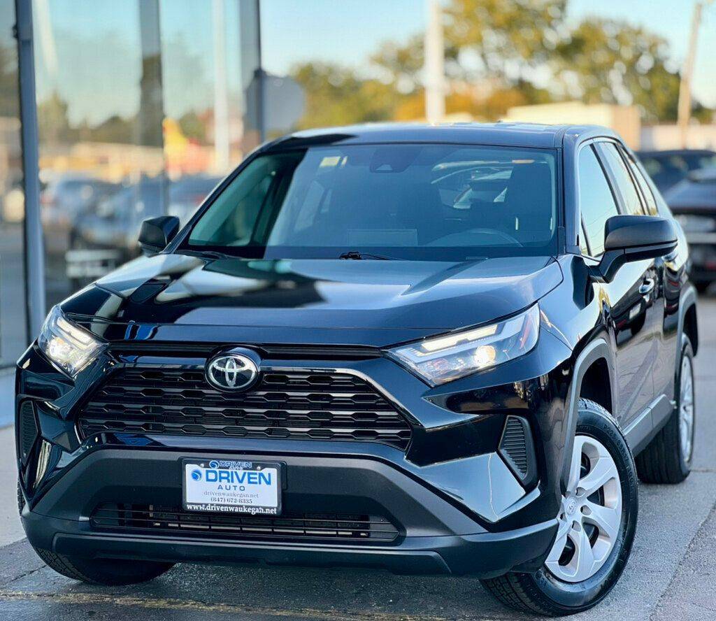 2024 Toyota RAV4 LE — SUV — 42,303 mi — Waukegan, IL