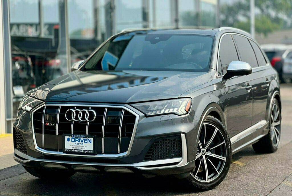 2022 Audi SQ7 Premium Plus — SUV — 51,588 mi — Waukegan, IL