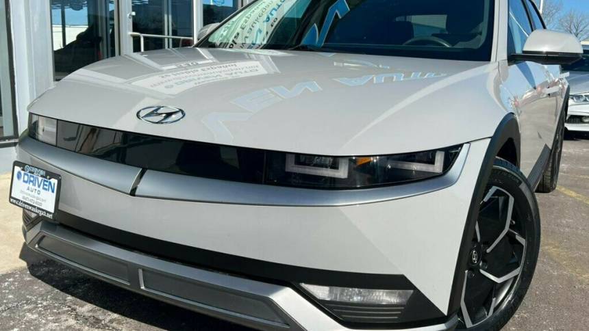 2022 Hyundai IONIQ 5 SE — SUV — 94,771 mi — Waukegan, IL