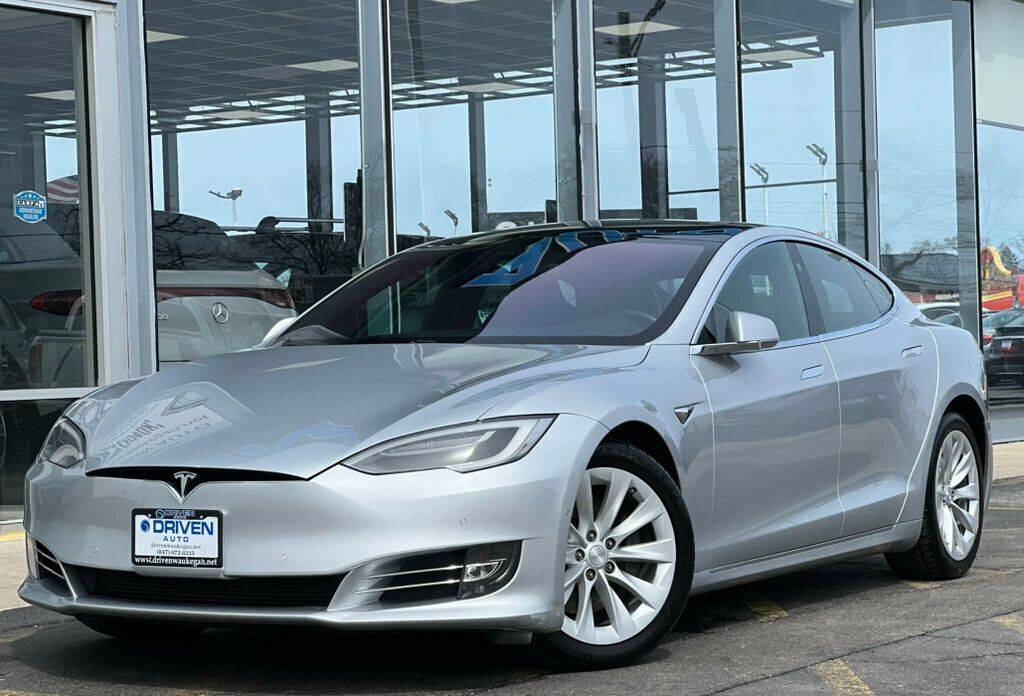 2017 Tesla Model S 100D — Hatchback — 104,017 mi — Waukegan, IL