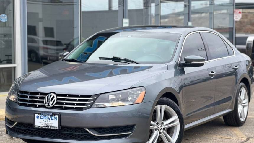 2015 Volkswagen Passat TDI SE — Sedan — 111,096 mi — Waukegan, IL