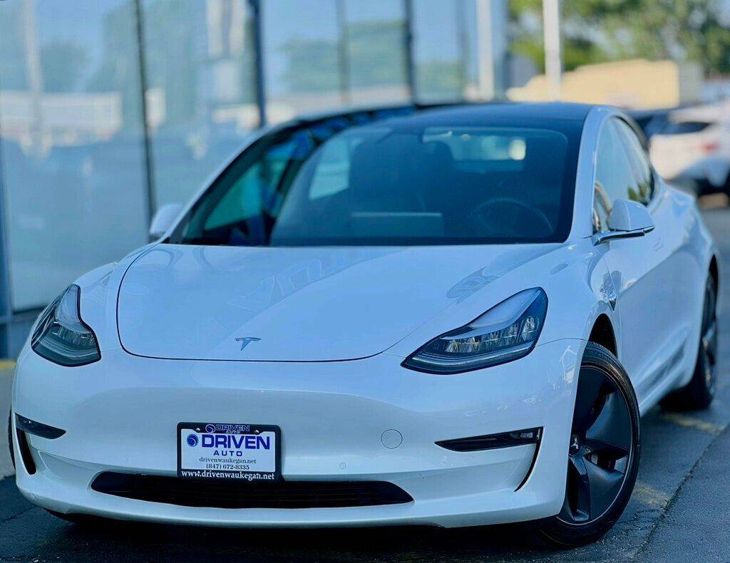2019 Tesla Model 3 Performance — Sedan — 29,524 mi — Waukegan, IL