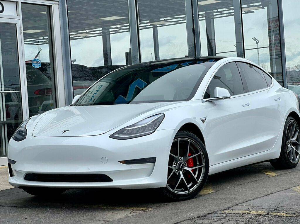 2019 Tesla Model 3 Performance — Sedan — 131,312 mi — Waukegan, IL