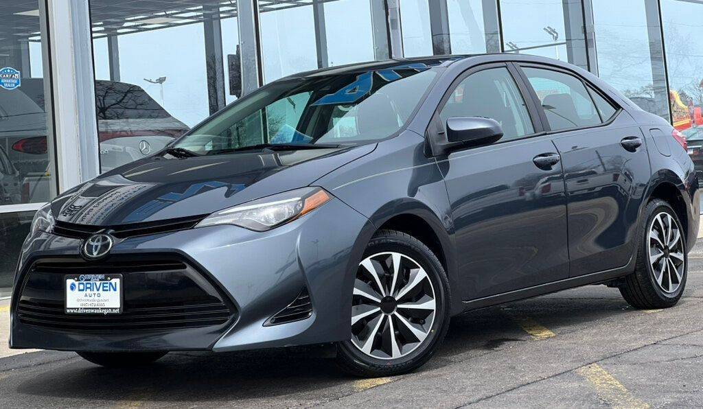 2018 Toyota Corolla LE — Sedan — 95,999 mi — Waukegan, IL