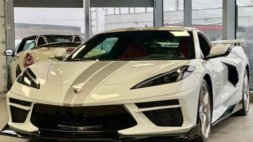 2020 Chevrolet Corvette 2LT — Coupe — 12,965 mi — Waukegan, IL