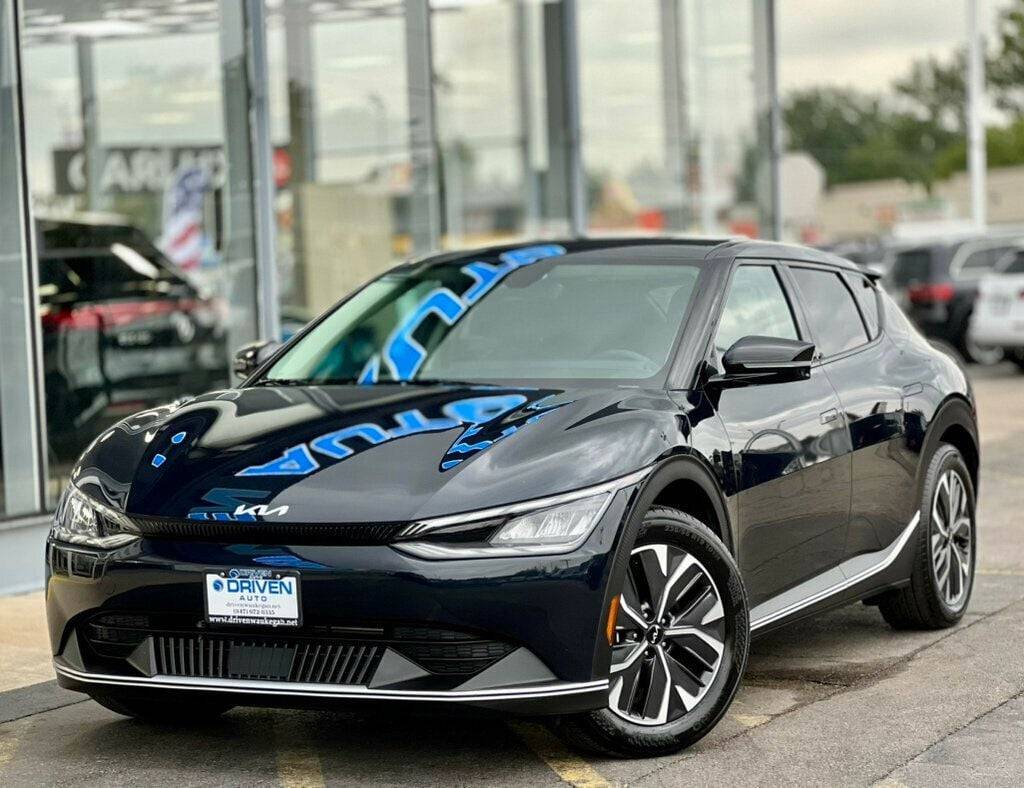 2024 Kia EV6 Light Long Range — SUV — 8,306 mi — Waukegan, IL