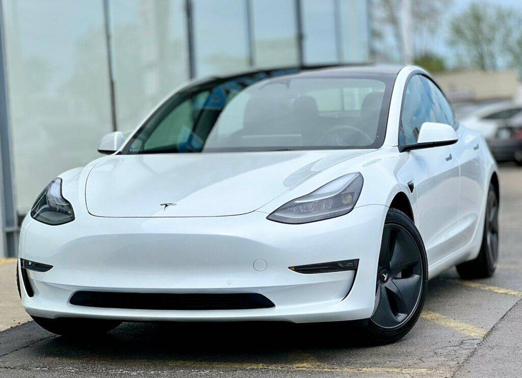 2022 Tesla Model 3 Long Range — Sedan — 2,205 mi — Waukegan, IL