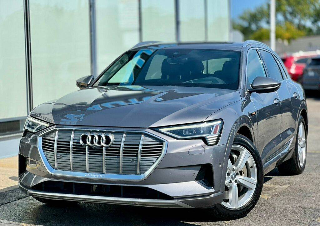 2019 Audi e-tron Prestige — SUV — 51,467 mi — Waukegan, IL