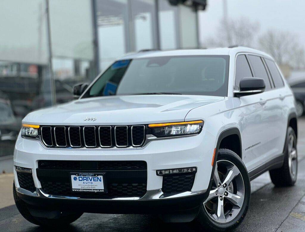 2022 Jeep Grand Cherokee Limited — SUV — 53,130 mi — Waukegan, IL