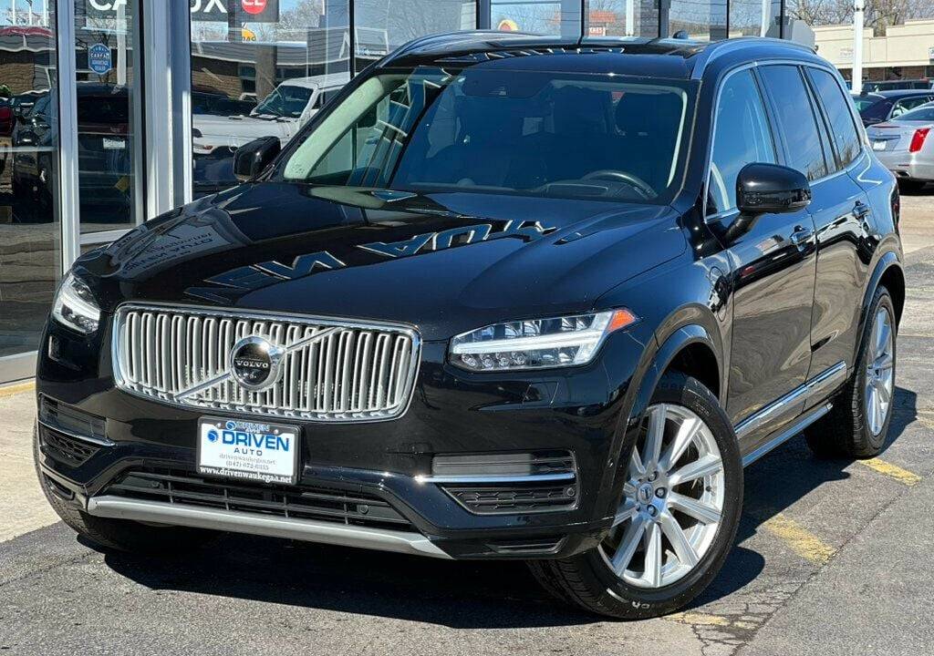 2017 Volvo XC90 Inscription — SUV — 104,280 mi — Waukegan, IL