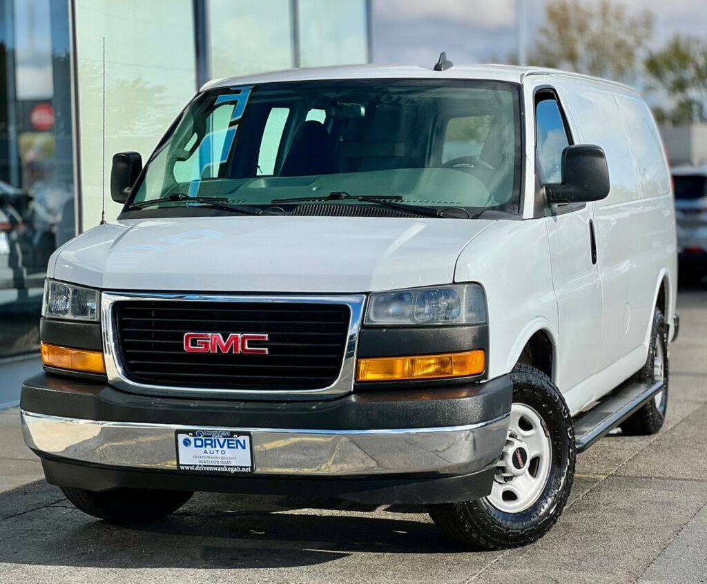 2020 GMC Savana Cargo Van Base — Cargo Van — 125,411 mi — Waukegan, IL