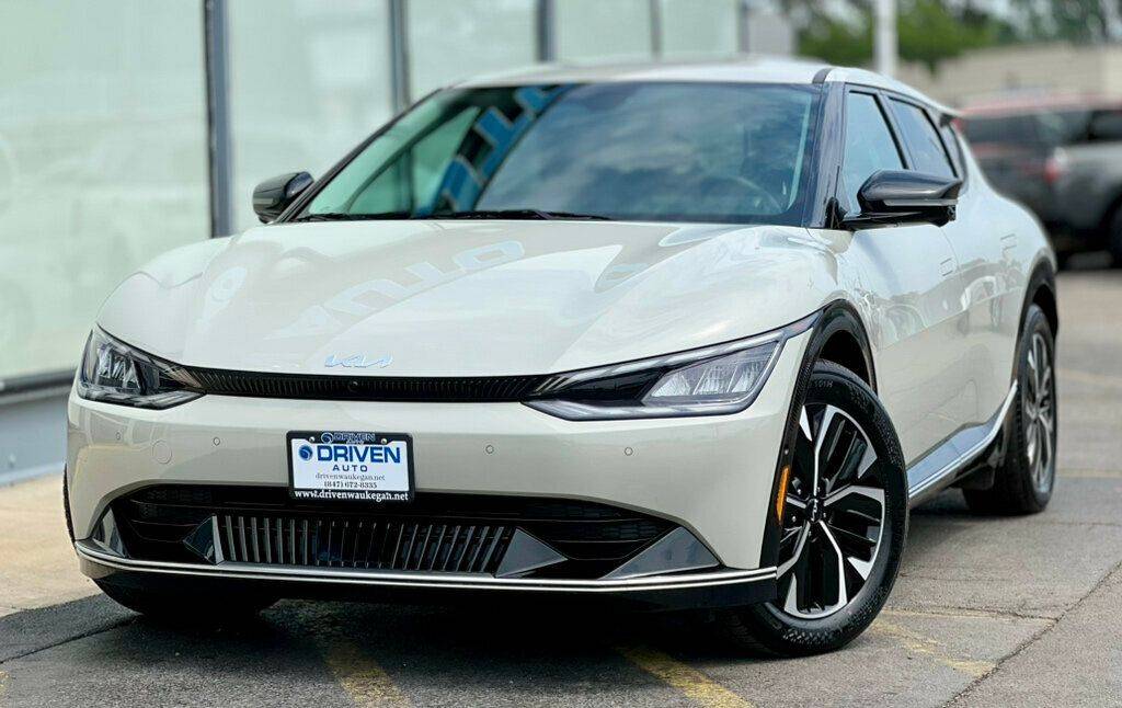 2023 Kia EV6 Wind — SUV — 6,109 mi — Waukegan, IL