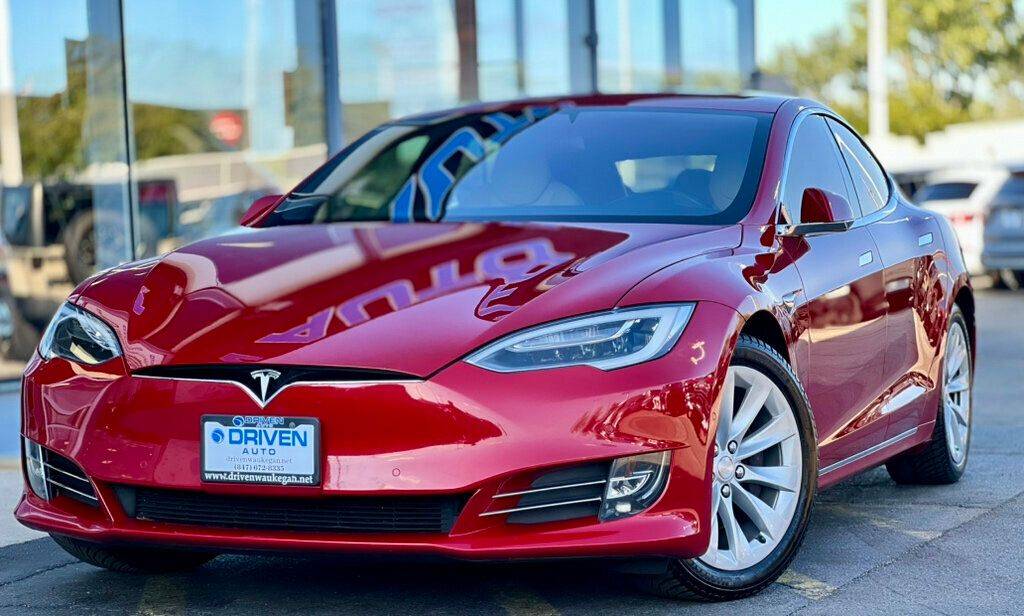 2017 Tesla Model S 100D — Hatchback — 84,019 mi — Waukegan, IL