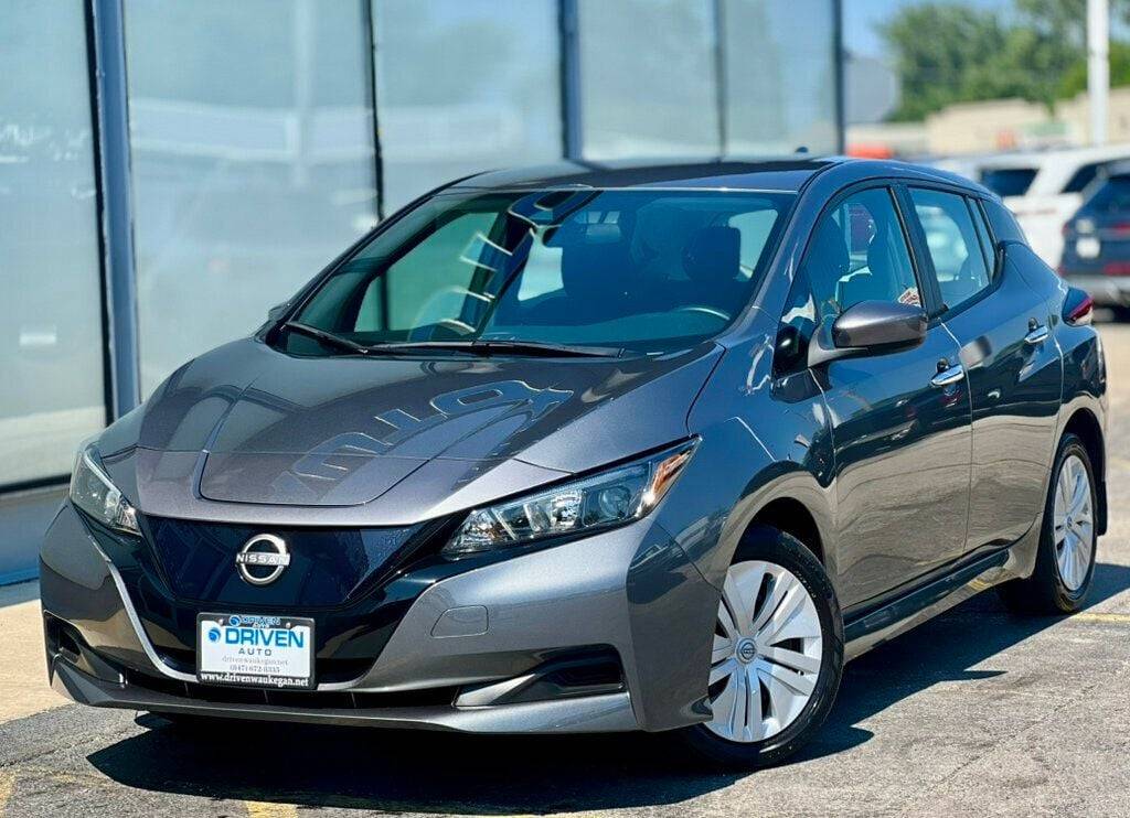 2023 Nissan LEAF S — Hatchback — 17,167 mi — Waukegan, IL