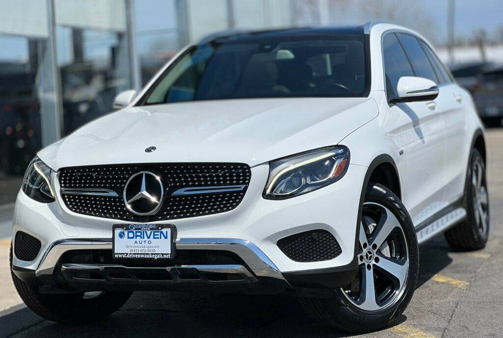 2019 Mercedes-Benz GLC GLC 350e — SUV — 33,567 mi — Waukegan, IL