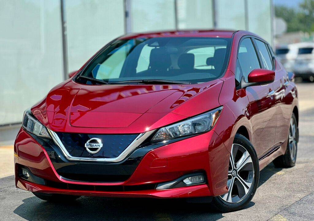 2021 Nissan LEAF SV — Hatchback — 22,418 mi — Waukegan, IL