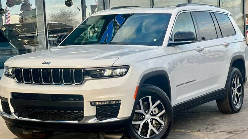2024 Jeep Grand Cherokee Limited — SUV — 16,789 mi — Waukegan, IL