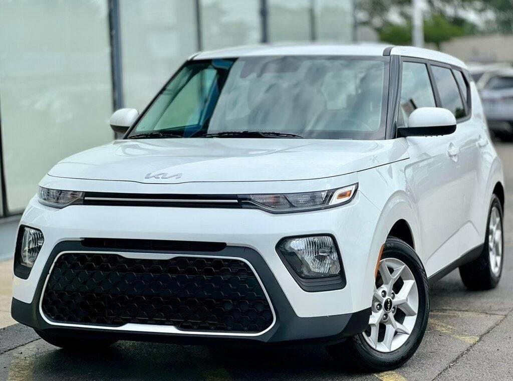 2022 Kia Soul LX — Hatchback — 59,508 mi — Waukegan, IL