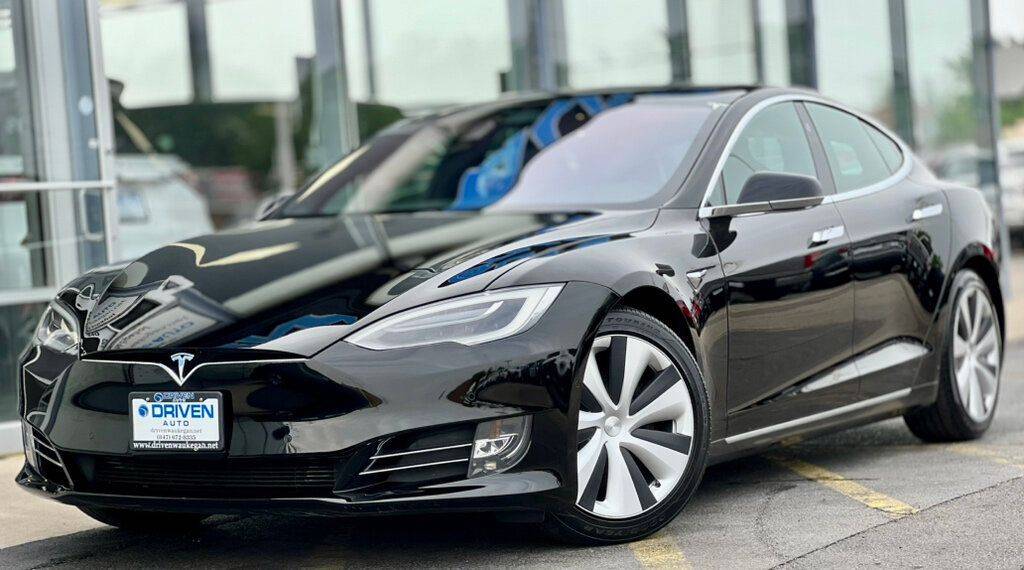 2019 Tesla Model S Standard Range — Hatchback — 56,008 mi — Waukegan, IL