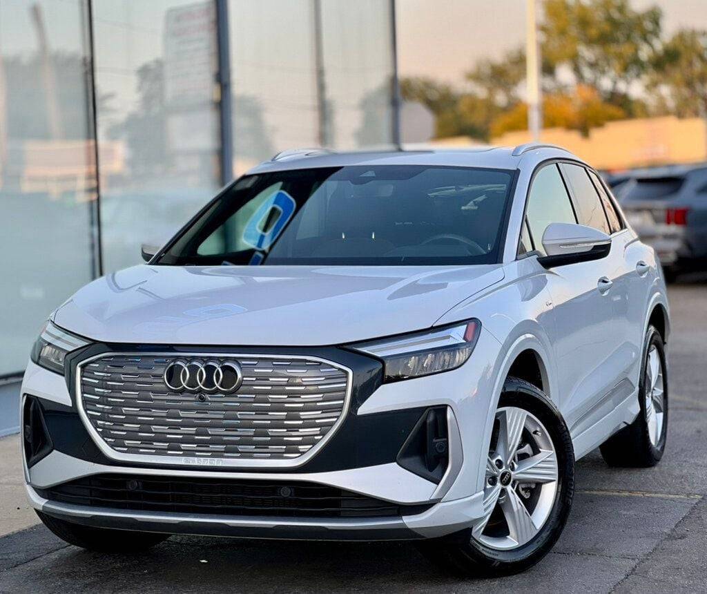 2024 Audi Q4 e-tron Premium — SUV — 20,269 mi — Waukegan, IL