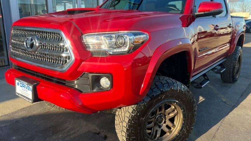 2017 Toyota Tacoma TRD Pro — Pickup Truck — 126,350 mi — Waukegan, IL
