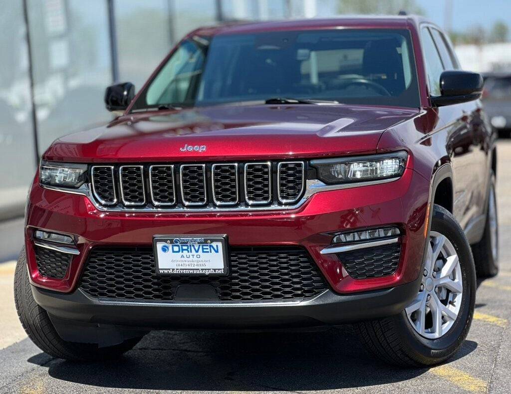 2022 Jeep Grand Cherokee Limited — SUV — 44,335 mi — Waukegan, IL