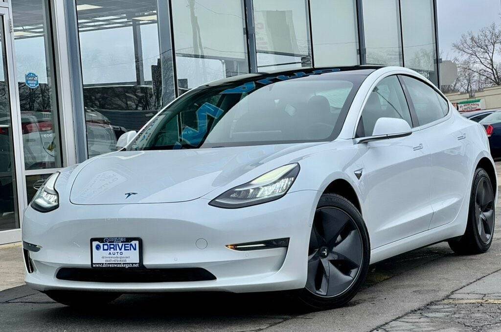 2020 Tesla Model 3 Long Range — Sedan — 68,502 mi — Waukegan, IL