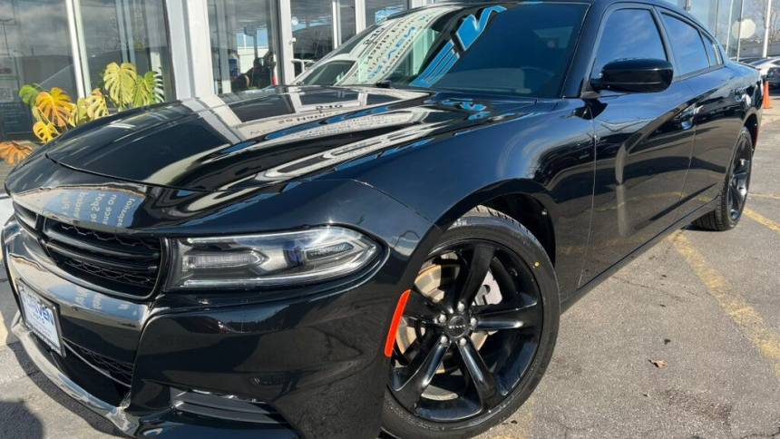 2016 Dodge Charger R/T — Sedan — 90,331 mi — Waukegan, IL