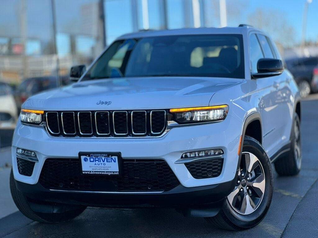 2022 Jeep Grand Cherokee 4xe — SUV — 8,439 mi — Waukegan, IL