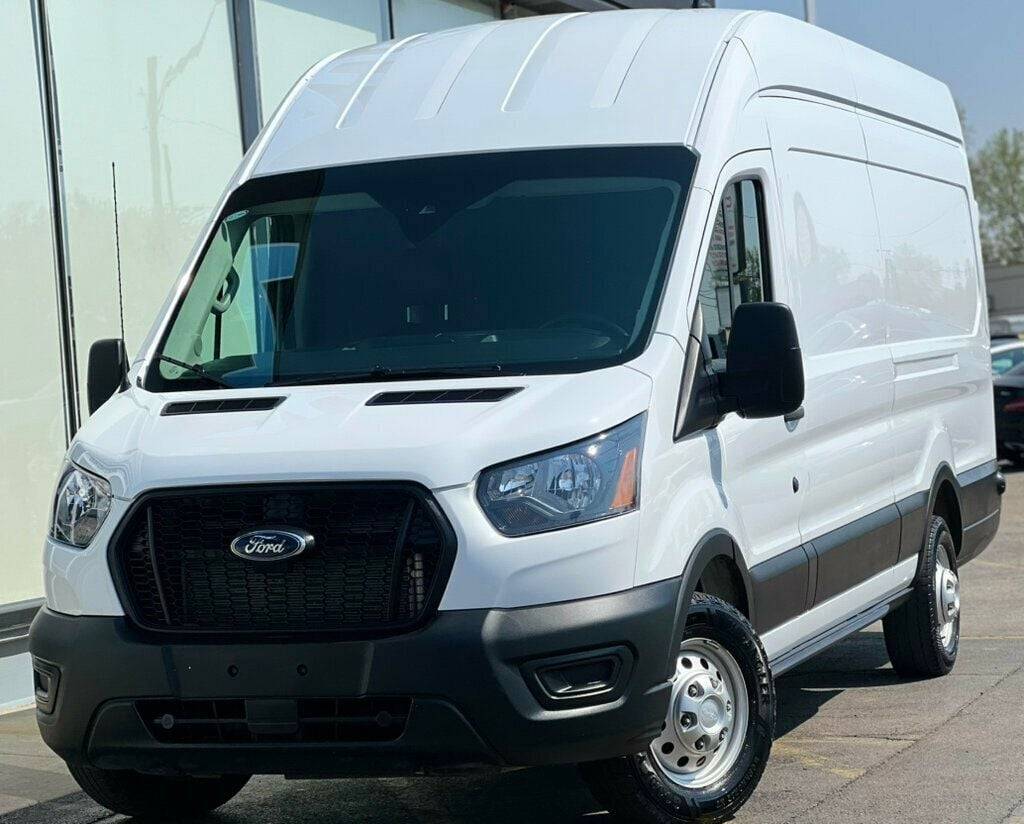 2024 Ford Transit Cargo Van T-350 — Cargo Van — 32,792 mi — Waukegan, IL