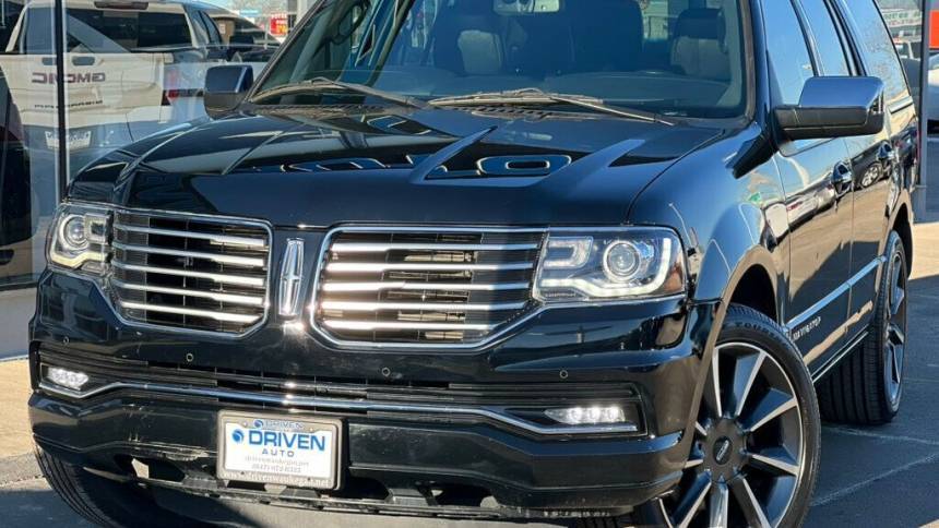 2017 Lincoln Navigator Reserve — SUV — 92,032 mi — Waukegan, IL