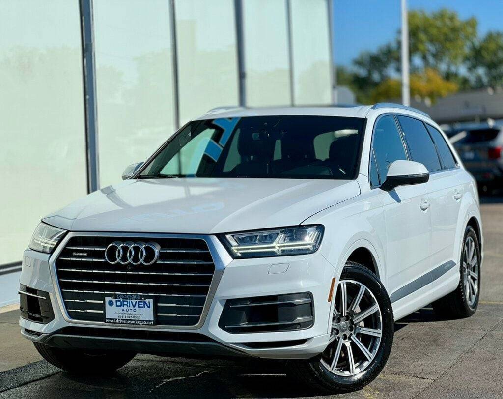 2017 Audi Q7 Premium Plus — SUV — 104,588 mi — Waukegan, IL