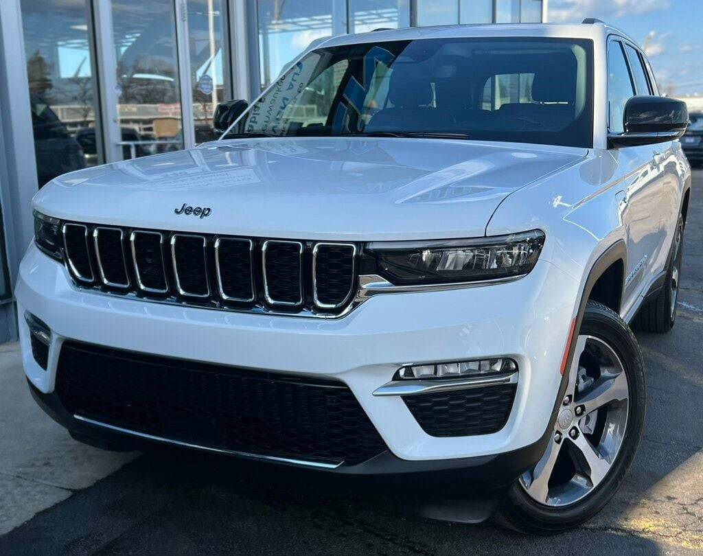 2022 Jeep Grand Cherokee 4xe — SUV — 22,159 mi — Waukegan, IL