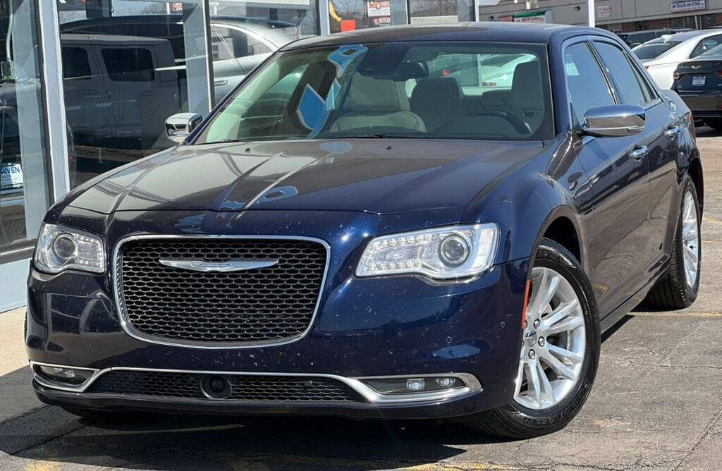 2016 Chrysler 300 C — Sedan — 147,837 mi — Waukegan, IL