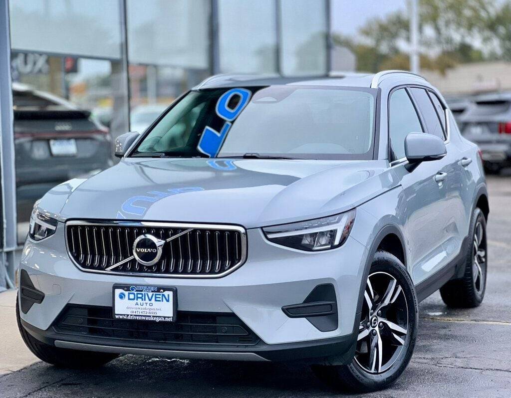 2025 Volvo XC40 Core — SUV — 10,072 mi — Waukegan, IL