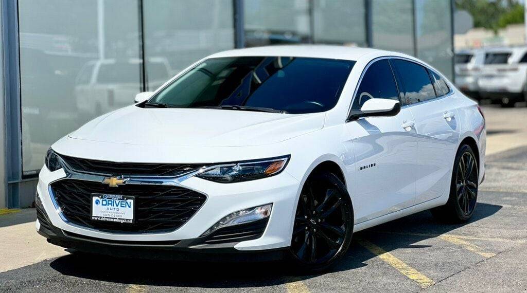 2022 Chevrolet Malibu LT — Sedan — 23,546 mi — Waukegan, IL