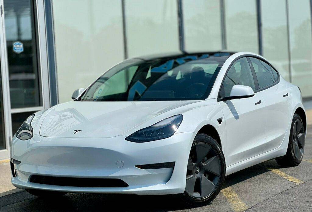 2023 Tesla Model 3 Model 3 — Sedan — 21,633 mi — Waukegan, IL