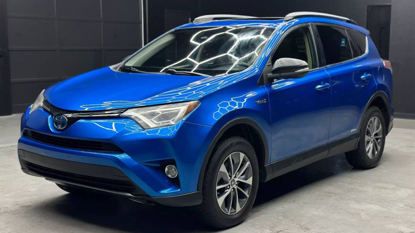 2017 Toyota RAV4 Hybrid XLE — SUV — 134,714 mi — Troutdale, OR
