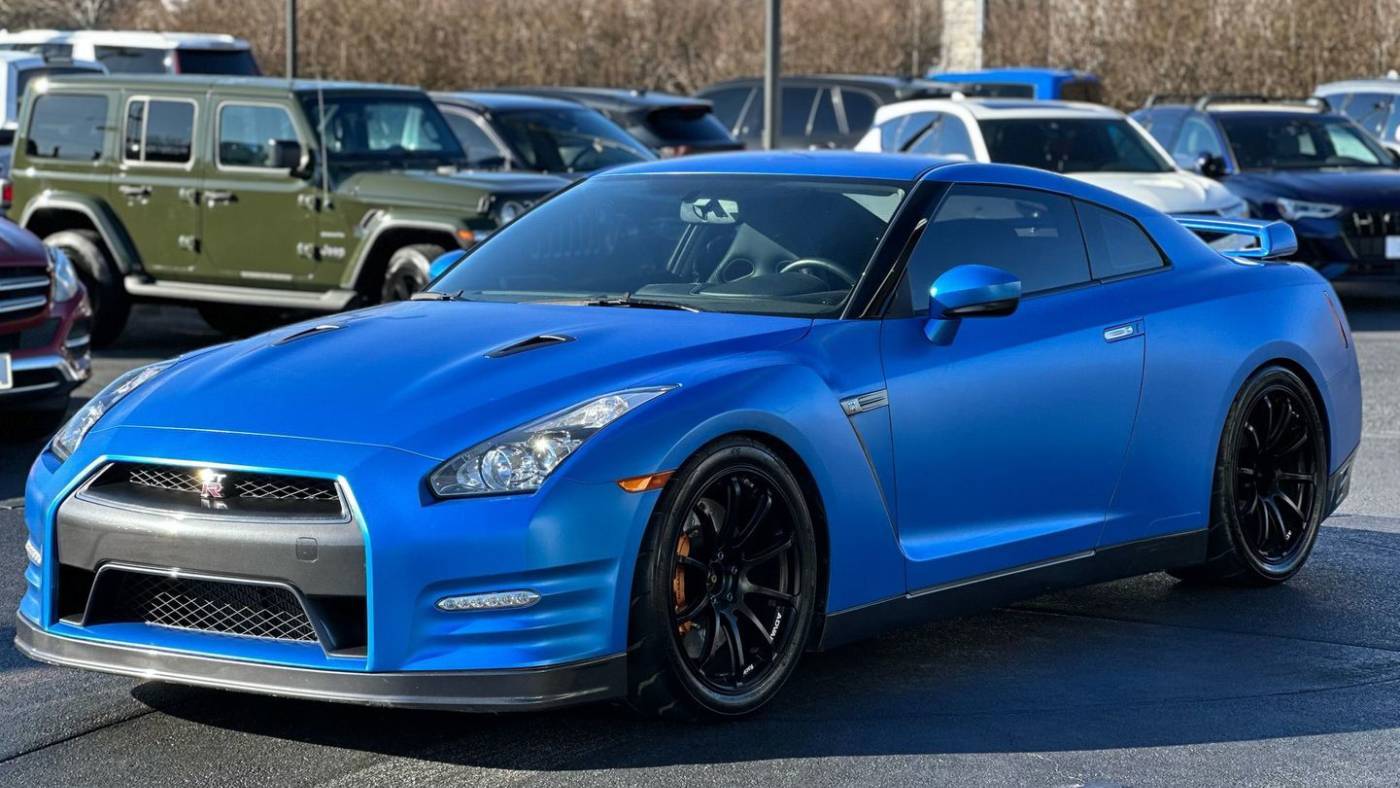 2014 Nissan GT-R Premium — Coupe — 29,349 mi — Troutdale, OR