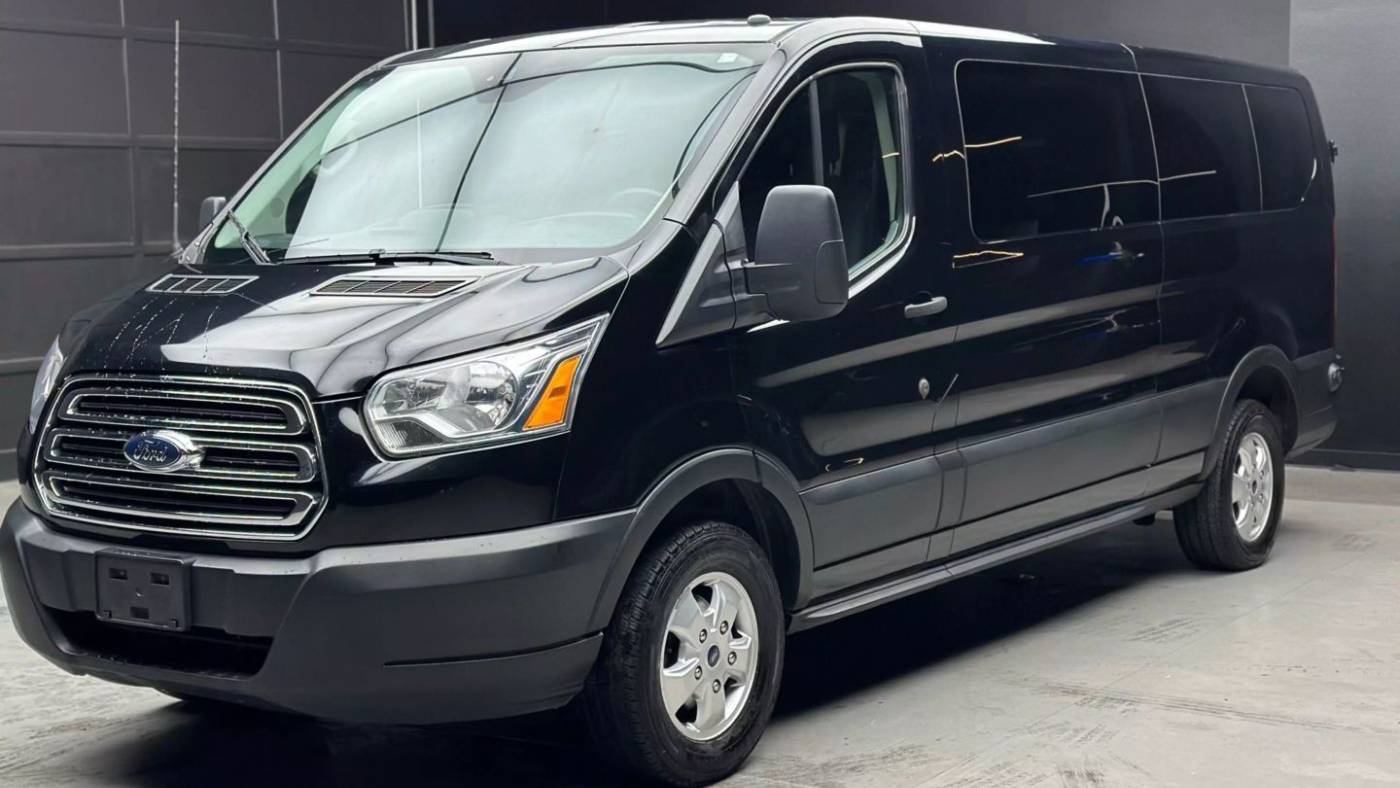 2019 Ford Transit Passenger Wagon T-350 XLT — Passenger Van — 159,390 mi — Troutdale, OR