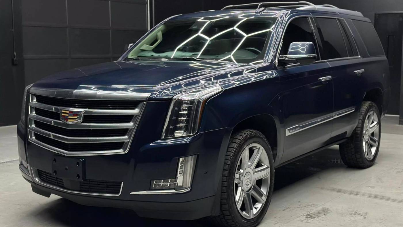 2018 Cadillac Escalade Premium Luxury — SUV — 77,613 mi — Troutdale, OR