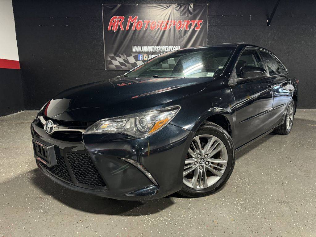 2017 Toyota Camry SE — Sedan — 75,819 mi — Bay Shore, NY