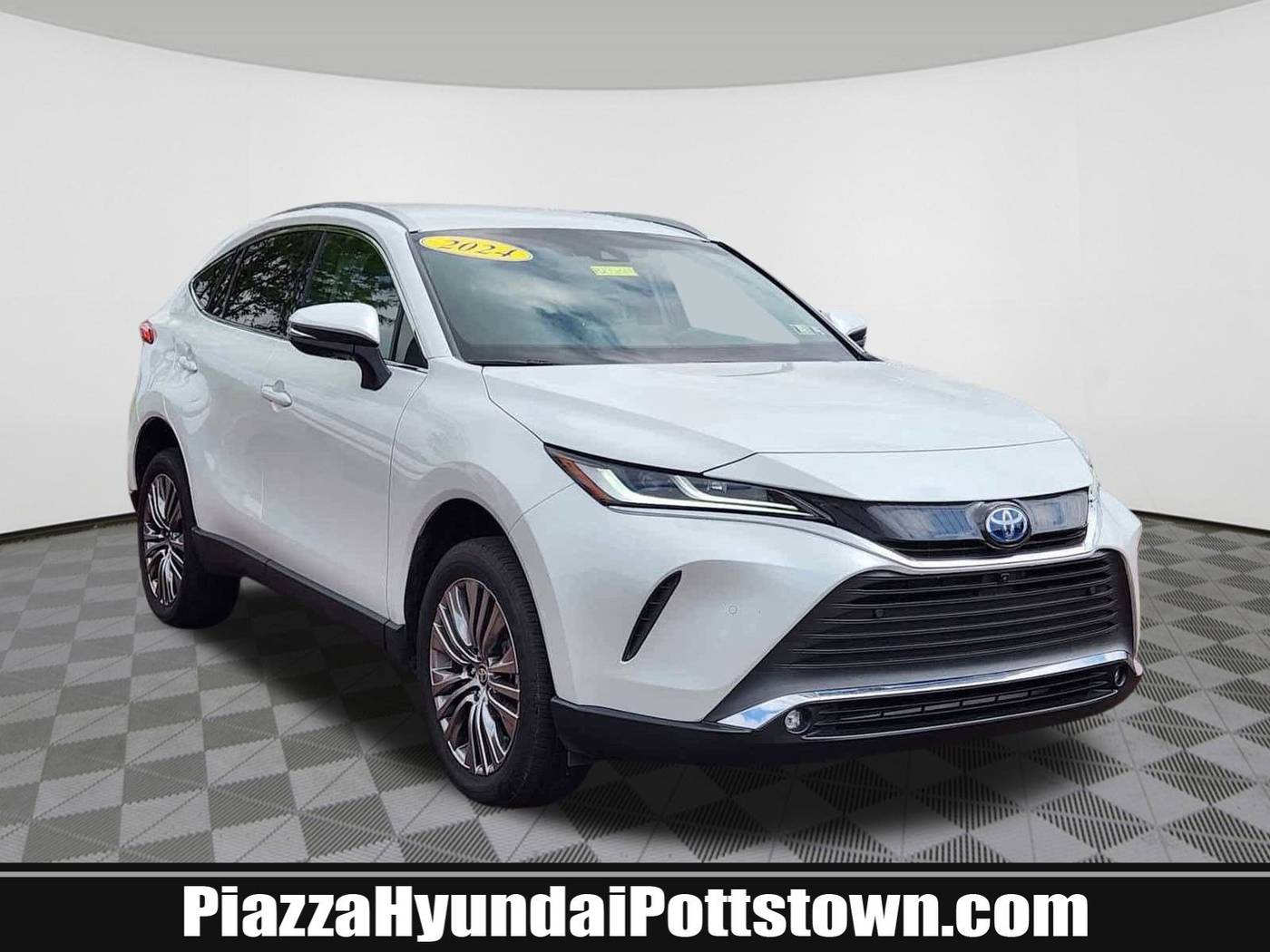 2024 Toyota Venza Limited — SUV — 14,590 mi — Limerick, PA