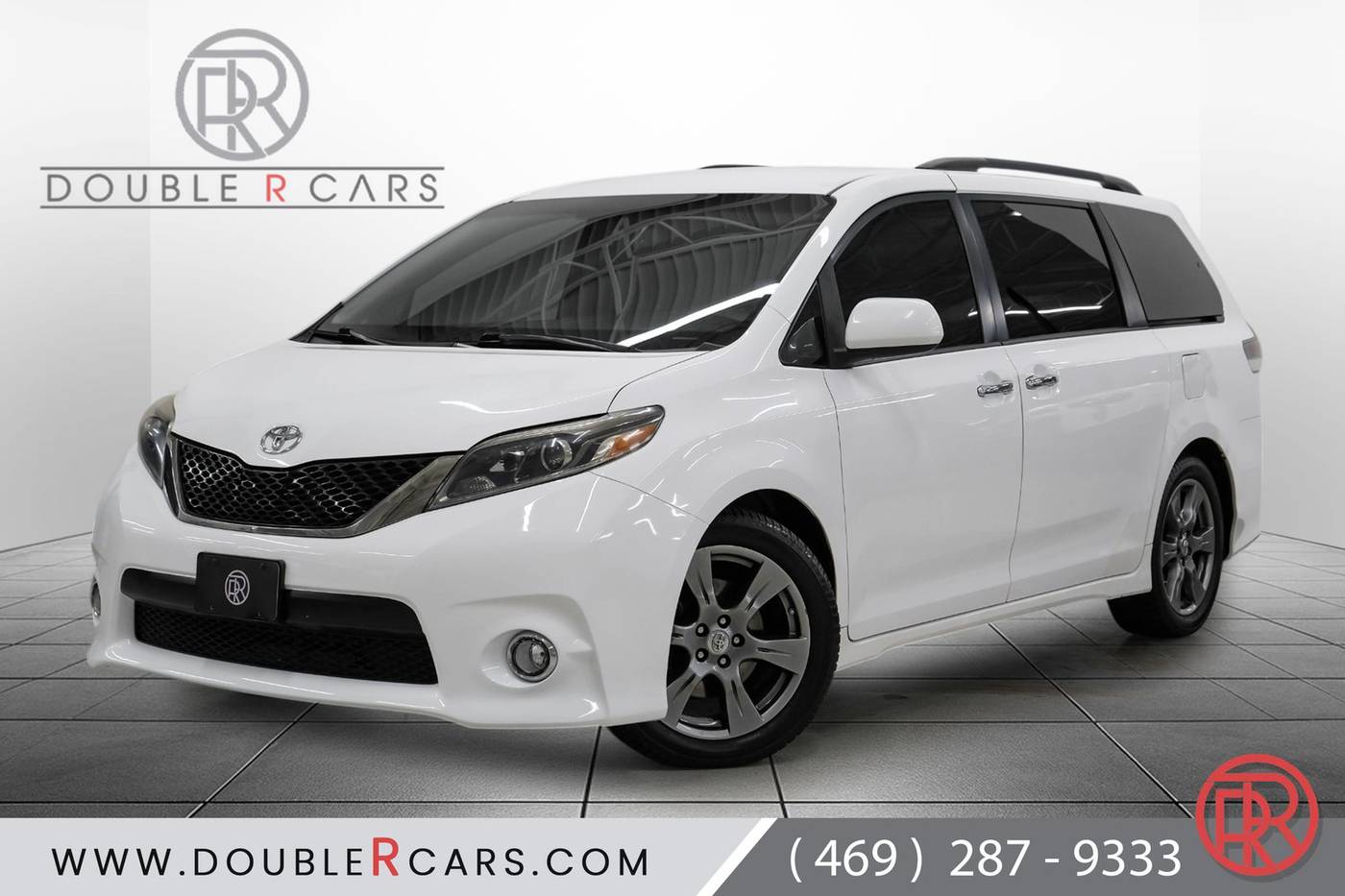 2017 Toyota Sienna SE — Minivan — 118,302 mi — Addison, TX