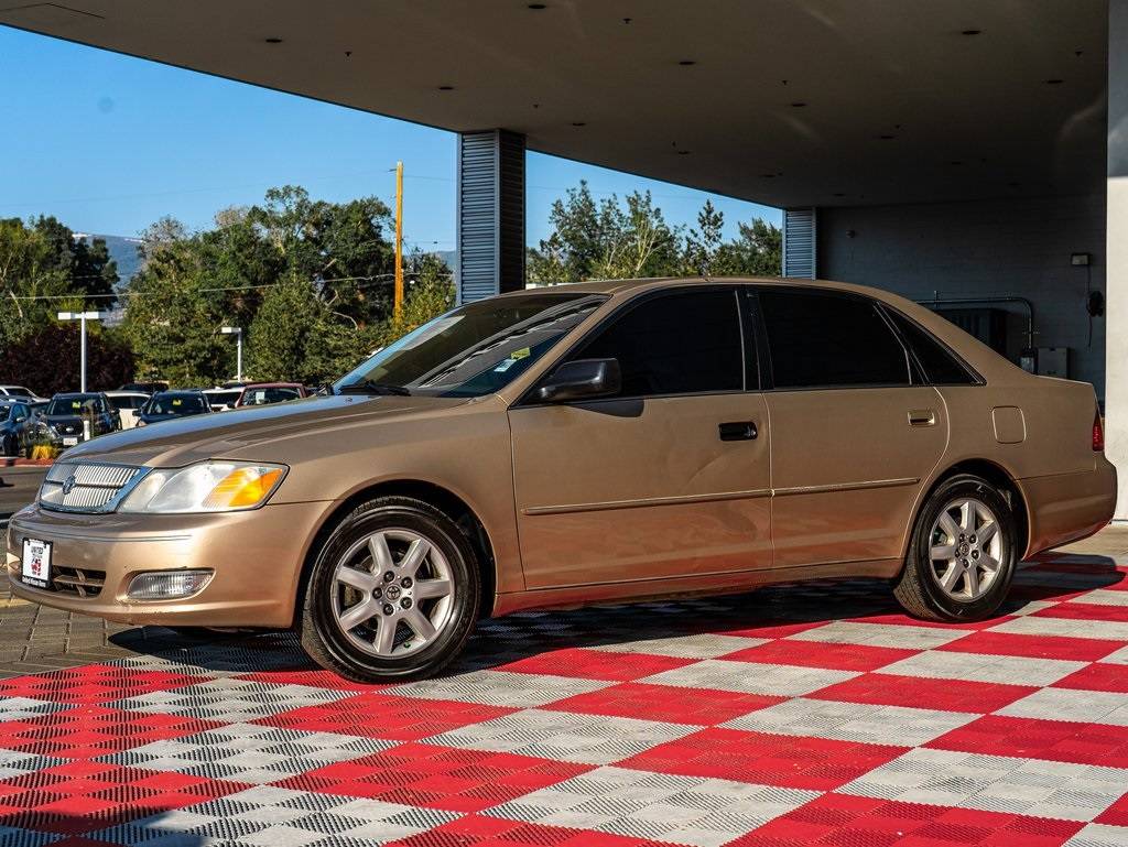 2000 Toyota Avalon XLS — Sedan — 146,024 mi — Reno, NV