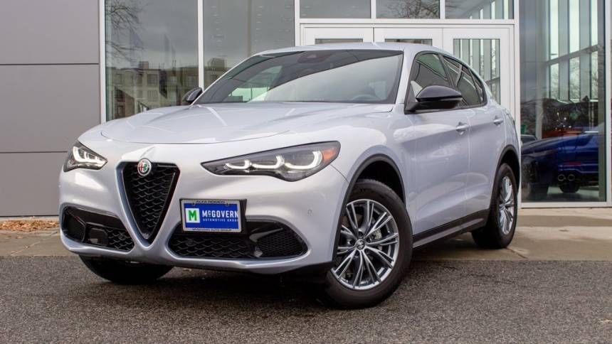 2024 Alfa Romeo Stelvio Sprint — SUV — 5,568 mi — Boston, MA