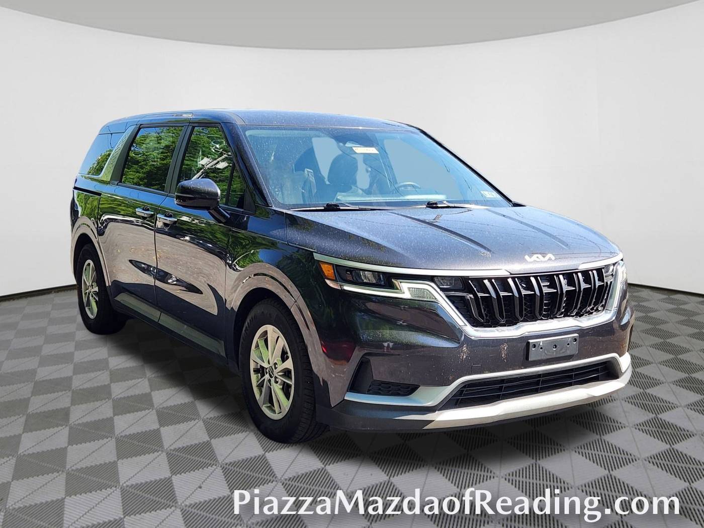 2022 Kia Carnival LX — Minivan — 113,345 mi — Reading, PA
