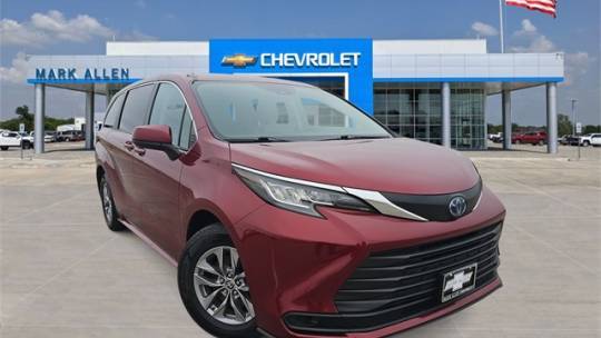 2022 Toyota Sienna LE — Minivan — 92,936 mi — Glenpool, OK