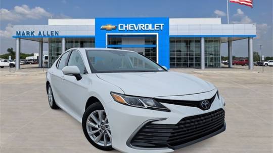 2023 Toyota Camry LE — Sedan — 25,313 mi — Glenpool, OK